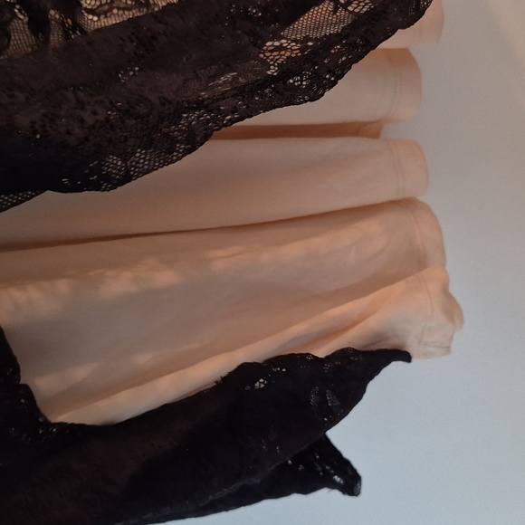 NWT Torrid Black Laceup Lace Peplum Lined Long Sleeve Criss Cross Neck Size 3X - Picture 7 of 8